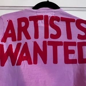 FREE CITY PINK ARTISTS WANTED LONG SLEEVE T-SHIRT SIZE S